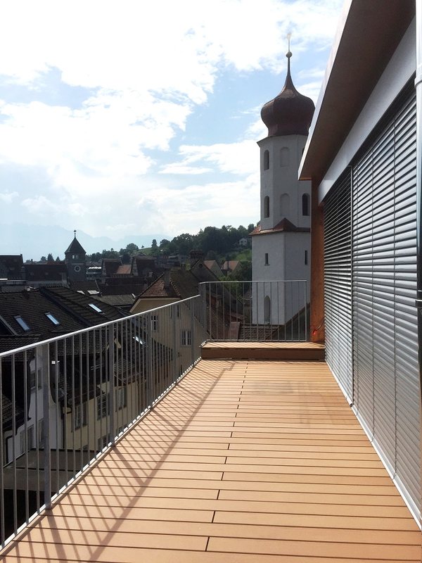 Die Dachterrasse mit Blick über die Dächer der Altstadt